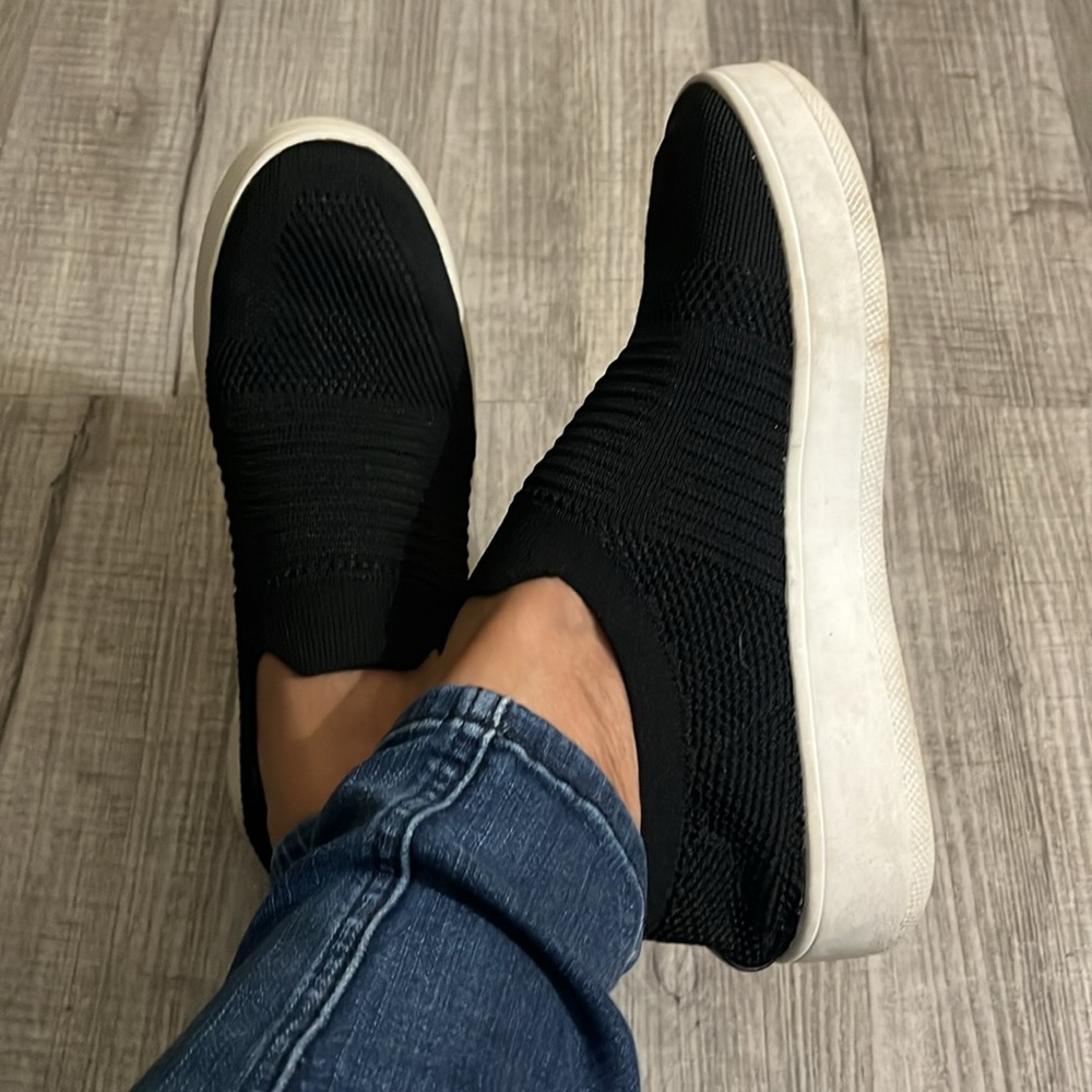 Steve Madden Slip on shoes
